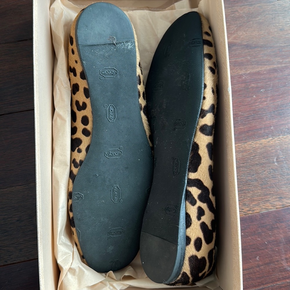 Prada calf hair leopard loafers. Size 7.5. Excellent condition - Picture 3 of 4